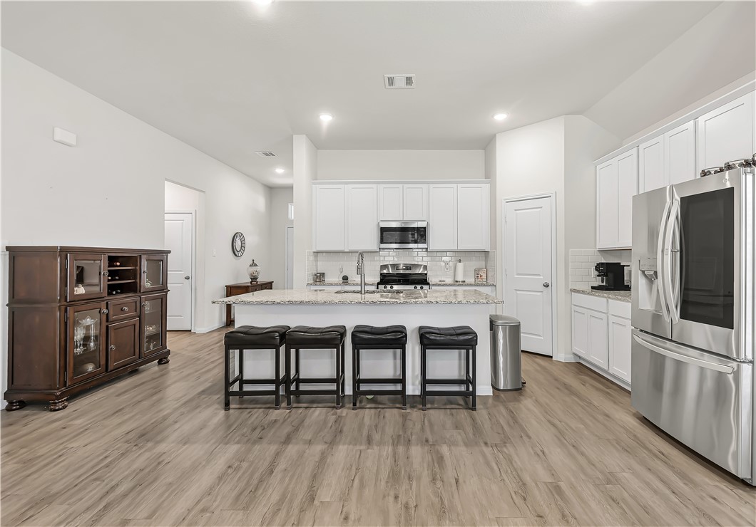 Navasota, Texas 77868, United States, 3 Bedrooms Bedrooms, ,2 BathroomsBathrooms,Residential,Active,188663