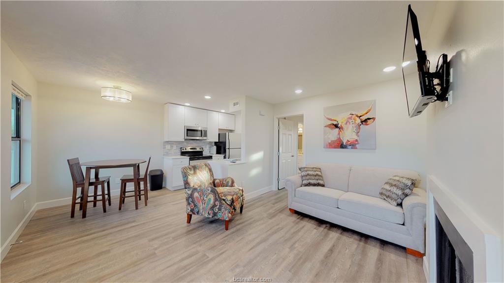 Bryan, Texas 77801, United States, 1 Bedroom Bedrooms, ,1 BathroomBathrooms,Residential,Active,113918