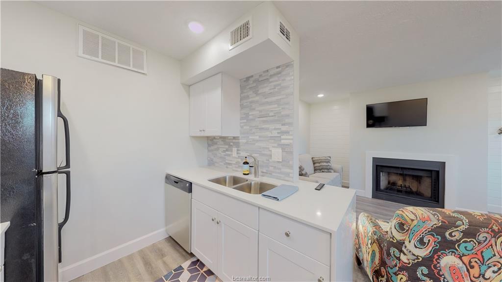 Bryan, Texas 77801, United States, 1 Bedroom Bedrooms, ,1 BathroomBathrooms,Residential,Active,113918