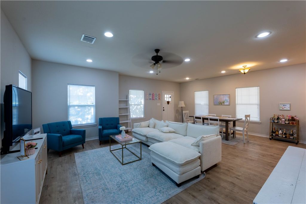 Photo of 1133 Oney Hervey Drive, College Station, TX 77840 (MLS # 25010817)