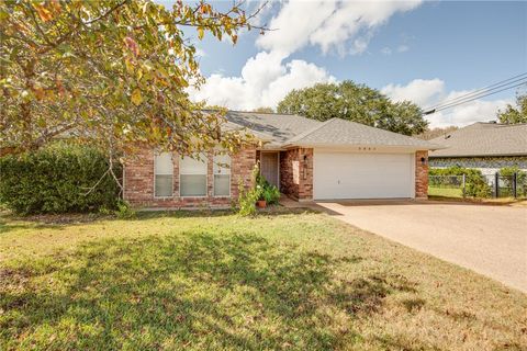Tiny photo for 3805 Ravenwood Drive, Bryan, TX 77802 (MLS # 25010964)