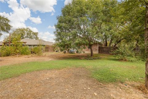 Tiny photo for 3805 Ravenwood Drive, Bryan, TX 77802 (MLS # 25010964)