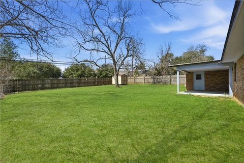 Tiny photo for 2412 Airline Dr, Brenham, TX 77833 (MLS # 26002480)