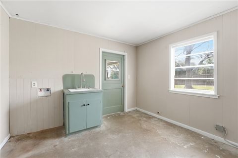 Tiny photo for 2412 Airline Dr, Brenham, TX 77833 (MLS # 26002480)