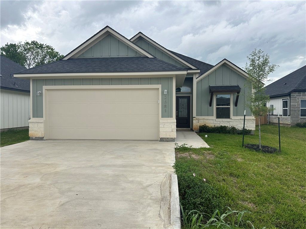 Photo of 2581 Dove Crossing Lane, Navasota, TX 77868 (MLS # 26004154)