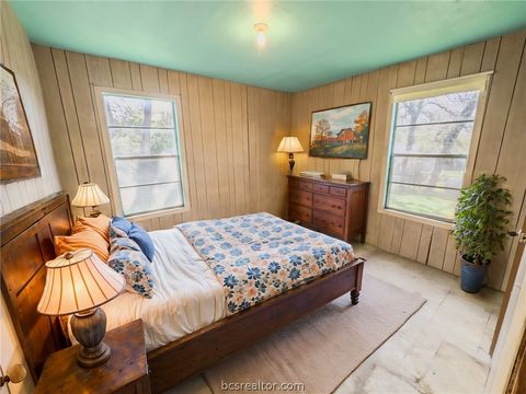 Tiny photo for 5 County Rd 342, Milano, TX 76556 (MLS # 26002568)