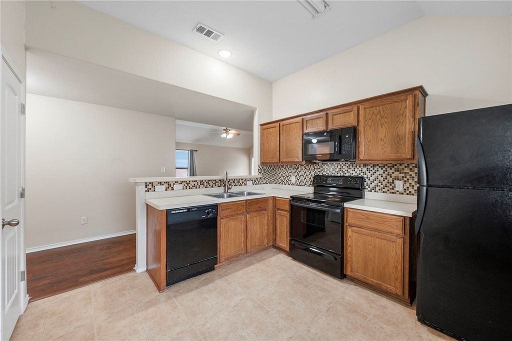 Photo of 1011 Bittle Lane, Bryan, TX 77803 (MLS # 26003243)