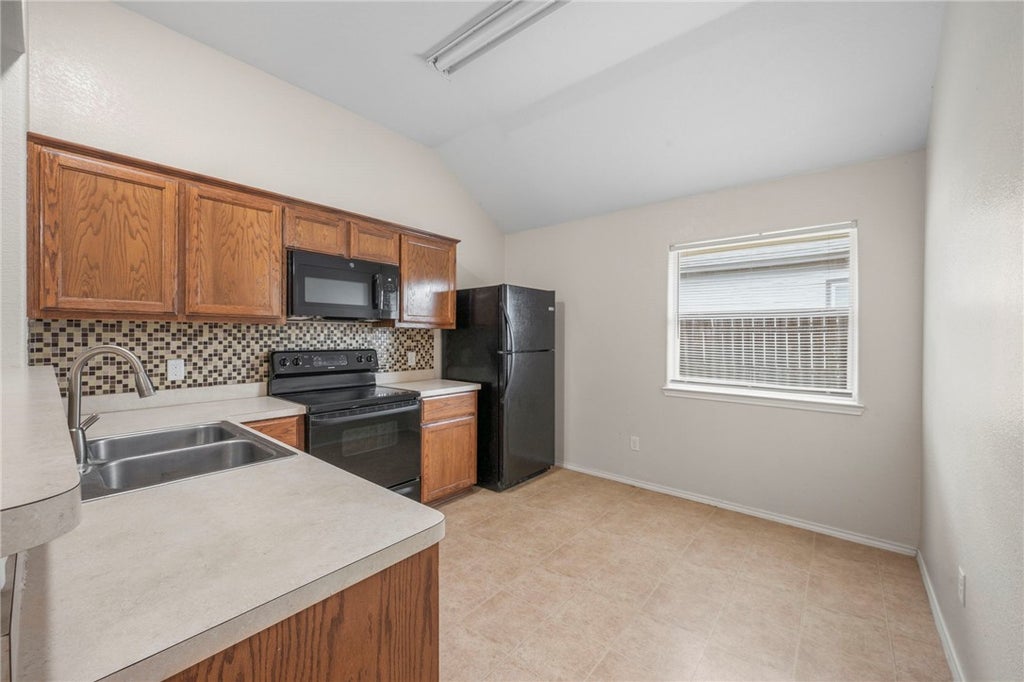 Photo of 1011 Bittle Lane, Bryan, TX 77803 (MLS # 26003243)