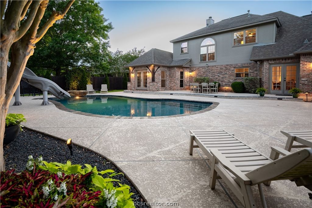 Photo of 704 Canterbury Drive, College Station, TX 77845 (MLS # 26005915)