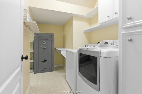 Tiny photo for 704 Canterbury Drive, College Station, TX 77845 (MLS # 26005915)
