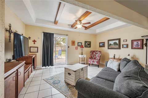 Tiny photo for 3302 Oregon Trail, Bryan, TX 77803 (MLS # 26005914)