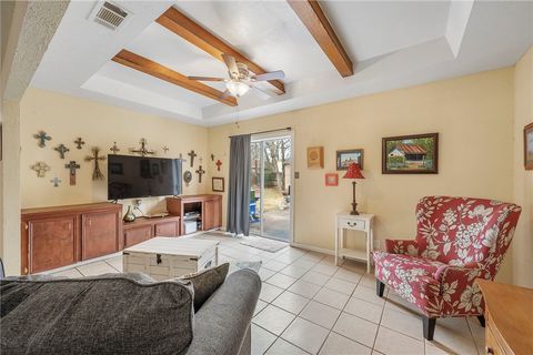 Tiny photo for 3302 Oregon Trail, Bryan, TX 77803 (MLS # 26005914)