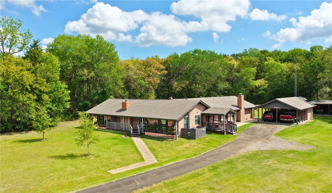 5916 Private Road 2003 (+16.9 acres)