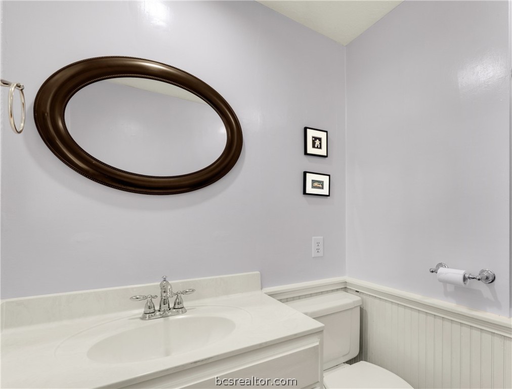 Bryan, Texas 77802, United States, 4 Bedrooms Bedrooms, ,4 BathroomsBathrooms,Residential,Pending,59437