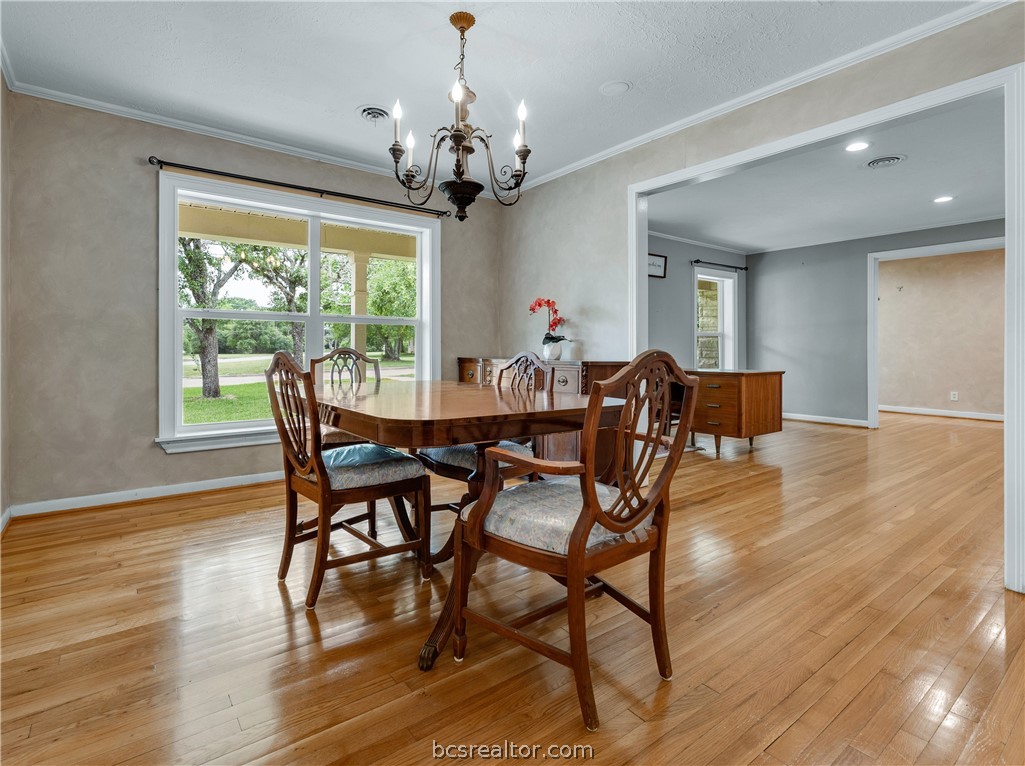 Bryan, Texas 77802, United States, 4 Bedrooms Bedrooms, ,4 BathroomsBathrooms,Residential,Pending,59437