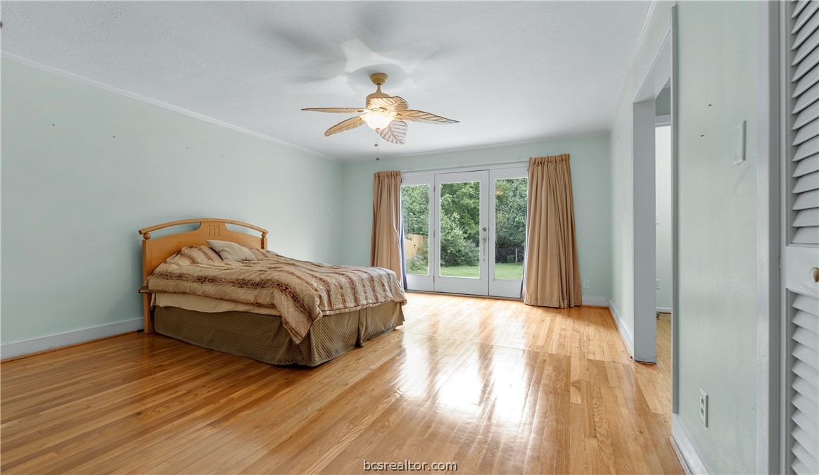 Bryan, Texas 77802, United States, 4 Bedrooms Bedrooms, ,4 BathroomsBathrooms,Residential,Pending,59437