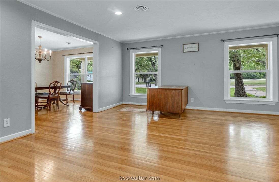 Bryan, Texas 77802, United States, 4 Bedrooms Bedrooms, ,4 BathroomsBathrooms,Residential,Pending,59437