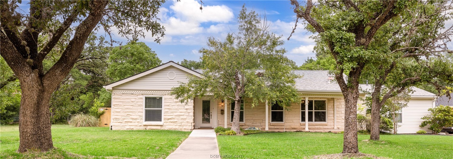 Bryan, Texas 77802, United States, 4 Bedrooms Bedrooms, ,4 BathroomsBathrooms,Residential,Pending,59437