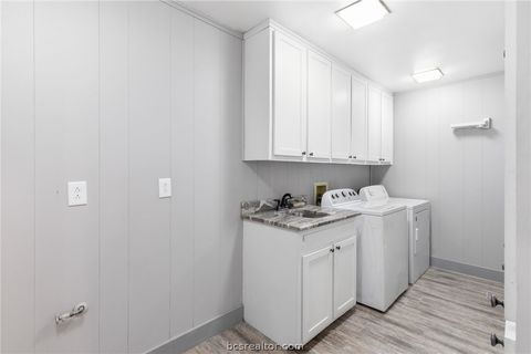 Tiny photo for 117 Golfview Drive, Normangee, TX 77871 (MLS # 26001790)