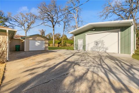 Tiny photo for 117 Golfview Drive, Normangee, TX 77871 (MLS # 26001790)