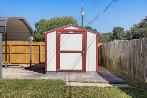 Tiny photo for 3720 Brighton Drive, Bryan, TX 77802 (MLS # 25011039)