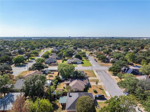 Tiny photo for 3720 Brighton Drive, Bryan, TX 77802 (MLS # 25011039)