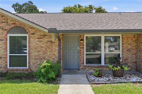 Tiny photo for 2210 Quail Hollow Drive, Bryan, TX 77802 (MLS # 26009417)