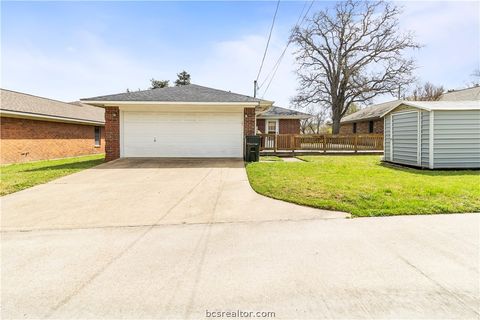 Tiny photo for 1821 Gettysburg Lane, Bryan, TX 77802 (MLS # 26002809)
