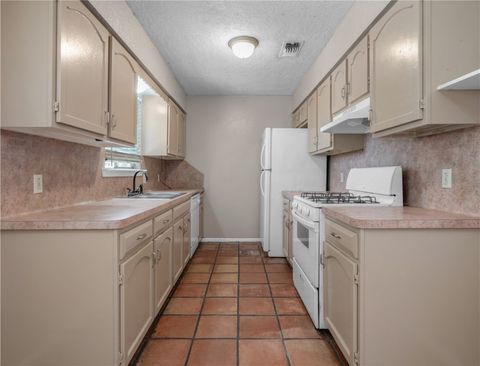 Tiny photo for 1433 MAGNOLIA Dr, College Station, TX 77840 (MLS # 25010801)
