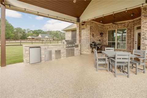 Tiny photo for 9600 Shadow Creek Trl, Bryan, TX 77808 (MLS # 26003829)