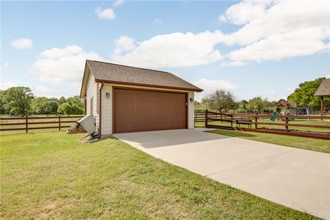 Tiny photo for 9600 Shadow Creek Trl, Bryan, TX 77808 (MLS # 26003829)