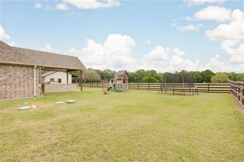 Tiny photo for 9600 Shadow Creek Trl, Bryan, TX 77808 (MLS # 26003829)