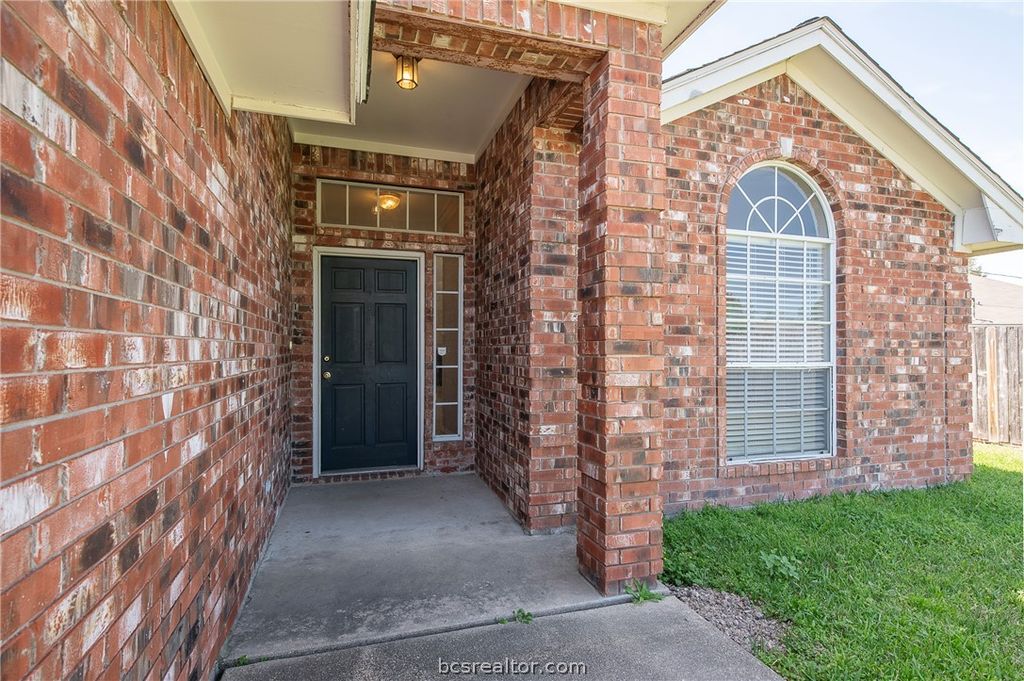 Photo of 2402 Colgate Circle, College Station, TX 77840 (MLS # 26003564)