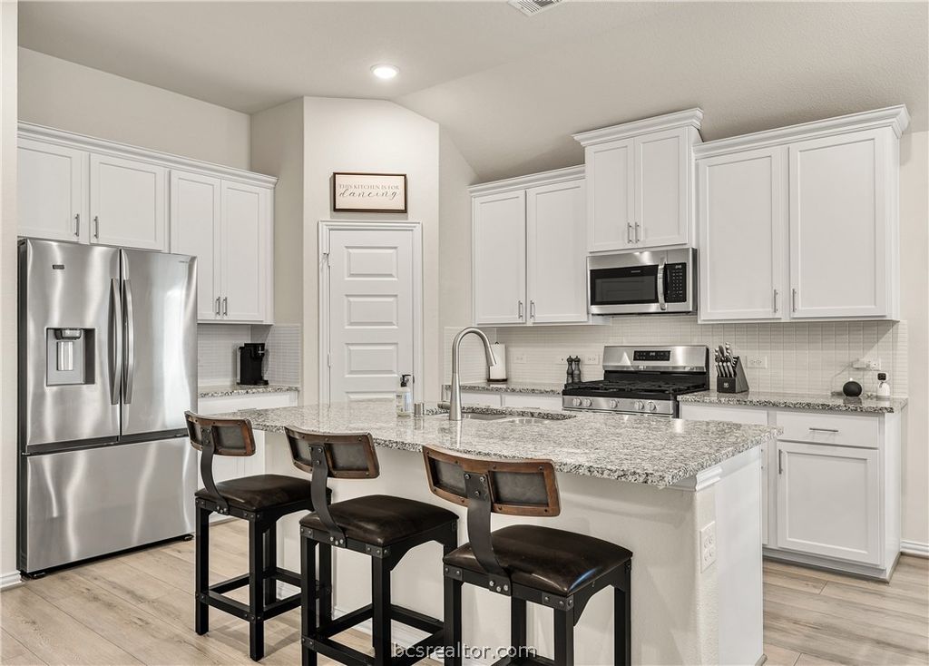 Photo of 4013 Houberry Loop, College Station, TX 77845 (MLS # 26002444)