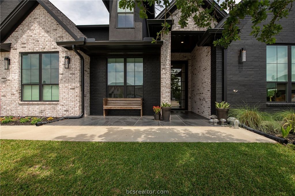 Photo of 2030 Pebble Bend Drive, College Station, TX 77845 (MLS # 26004586)