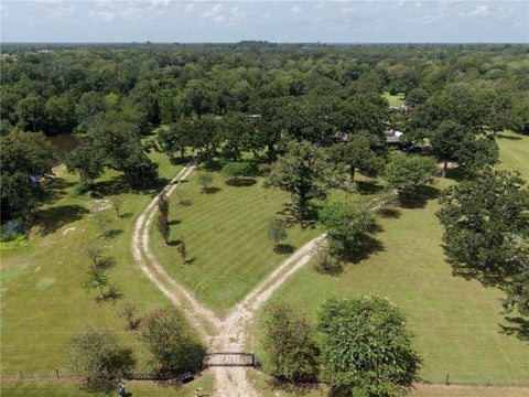 Tiny photo for 11994 Long Trussel Road, Bryan, TX 77808 (MLS # 26009320)
