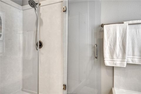 Tiny photo for 1104 Jennifer Street, Madisonville, TX 77864 (MLS # 26002599)