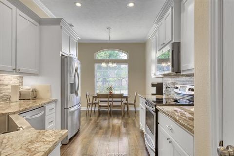 Tiny photo for 1104 Jennifer Street, Madisonville, TX 77864 (MLS # 26002599)