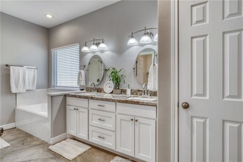 Tiny photo for 1104 Jennifer Street, Madisonville, TX 77864 (MLS # 26002599)