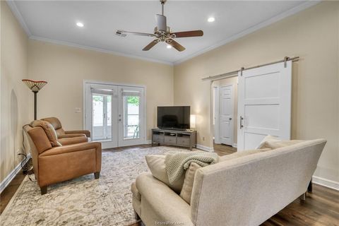 Tiny photo for 1104 Jennifer Street, Madisonville, TX 77864 (MLS # 26002599)