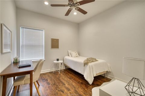 Tiny photo for 1104 Jennifer Street, Madisonville, TX 77864 (MLS # 26002599)