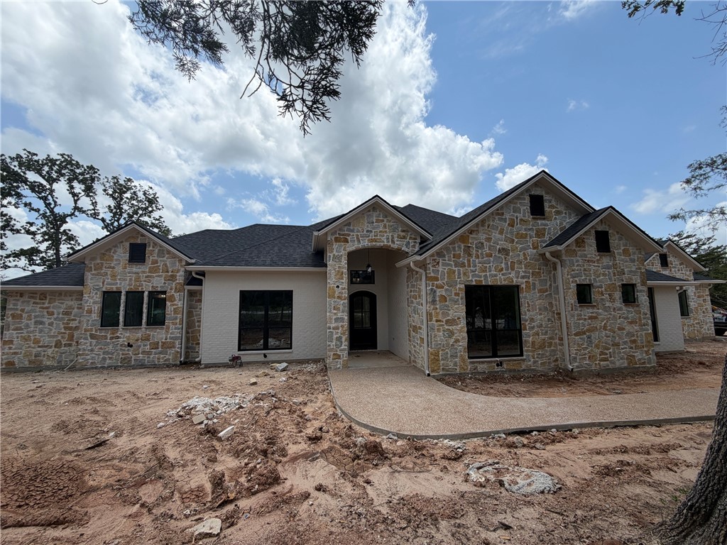 7444 Winema Trail