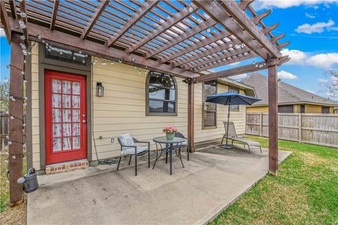Tiny photo for 2017 Snowy Brook Trail, Bryan, TX 77807 (MLS # 26003605)