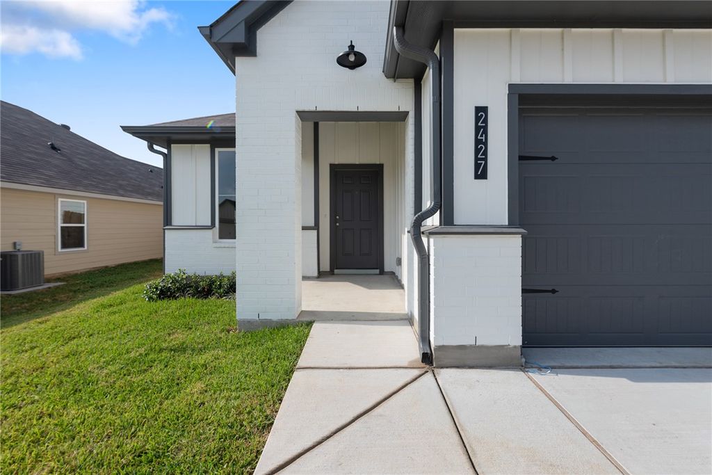 Photo of 2427 Rooke Road, Bryan, TX 77807 (MLS # 25012632)