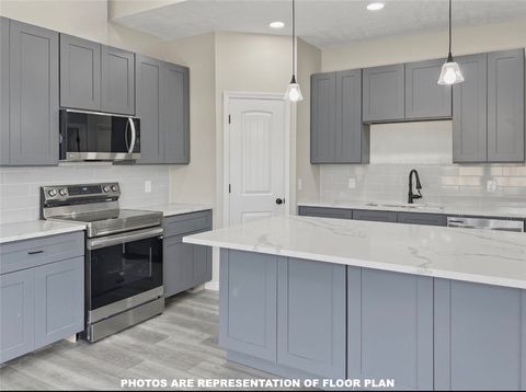 Tiny photo for 907 Dulce Court, Hearne, TX 77859 (MLS # 26001749)