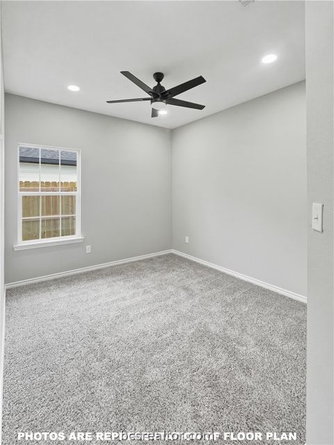 Tiny photo for 907 Dulce Court, Hearne, TX 77859 (MLS # 26001749)