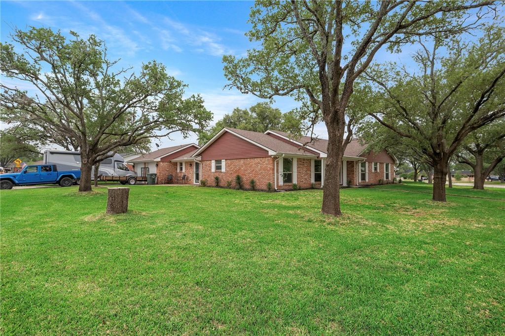 Photo of 1208 Broadmoor Drive, Bryan, TX 77802 (MLS # 26005676)