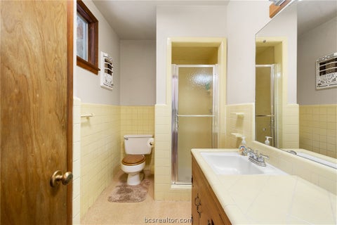 Tiny photo for 404 W Tom Green Street ST, Brenham, TX 77833 (MLS # 26007483)