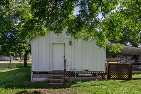 Tiny photo for 202 S Broadway Street, Caldwell, TX 77836 (MLS # 26008738)