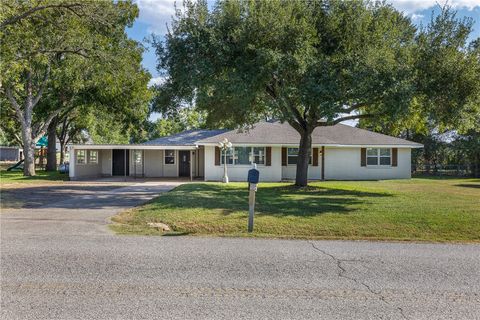 Tiny photo for 1906 Gun and Rod Road, Brenham, TX 77833 (MLS # 25010546)
